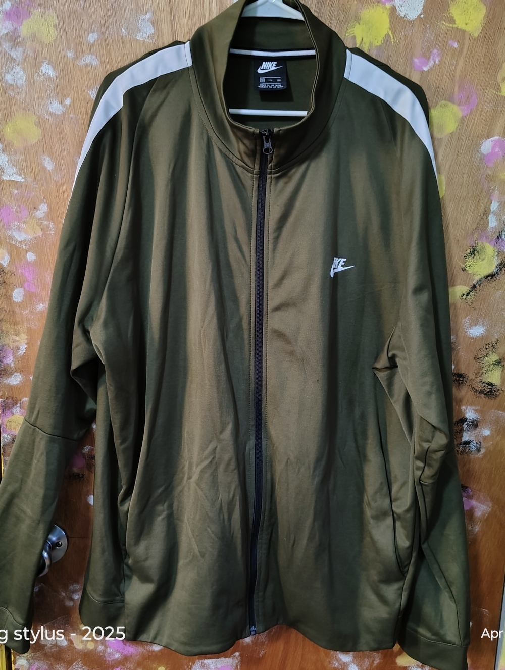 😲🔥🔥 NIKE  Olive Green Track Jacket with Silver Swoosh- 3xl